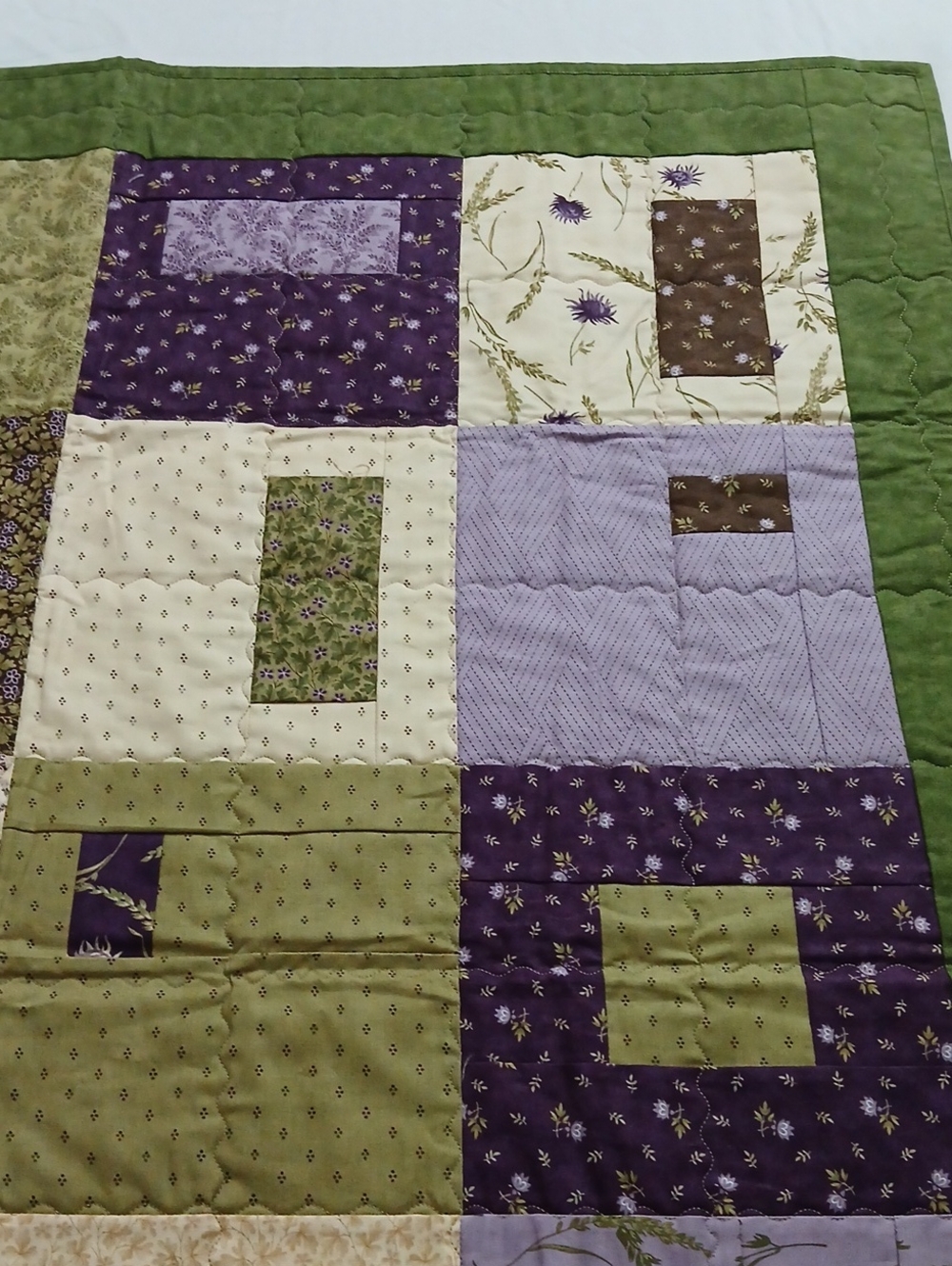 Homemade Botanical Quilt - Picture 5 of 16